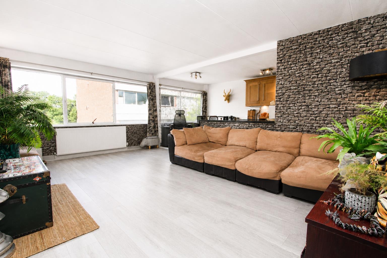 2 bed property in Meller Close, Beddington